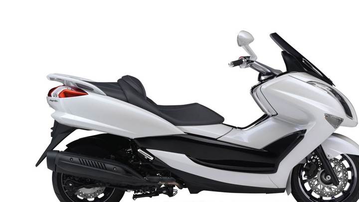 2011 Yamaha Majesty White Color